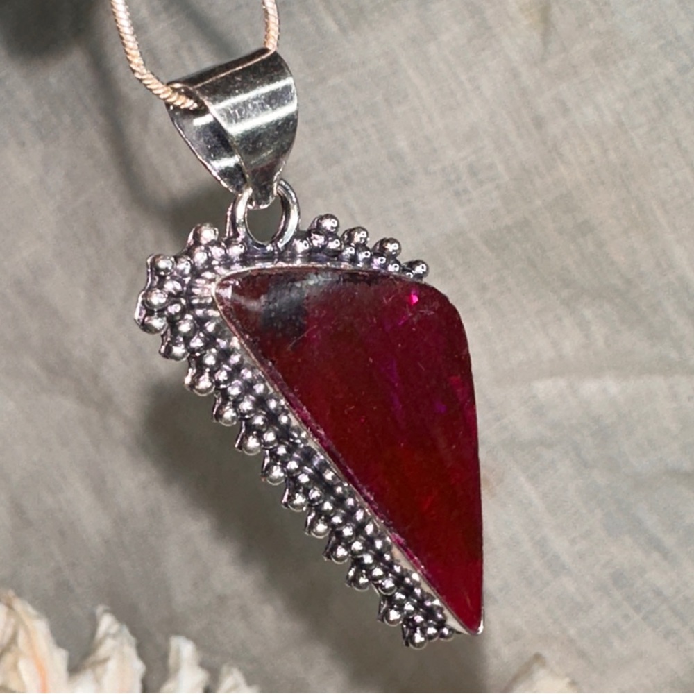Aurora Boreallis Red Flash Labradorite Gemstone handcrafted Pendant